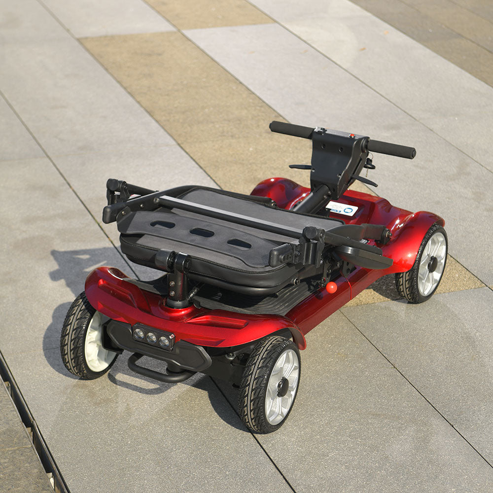 Foldable electric scooter for elderly commuting