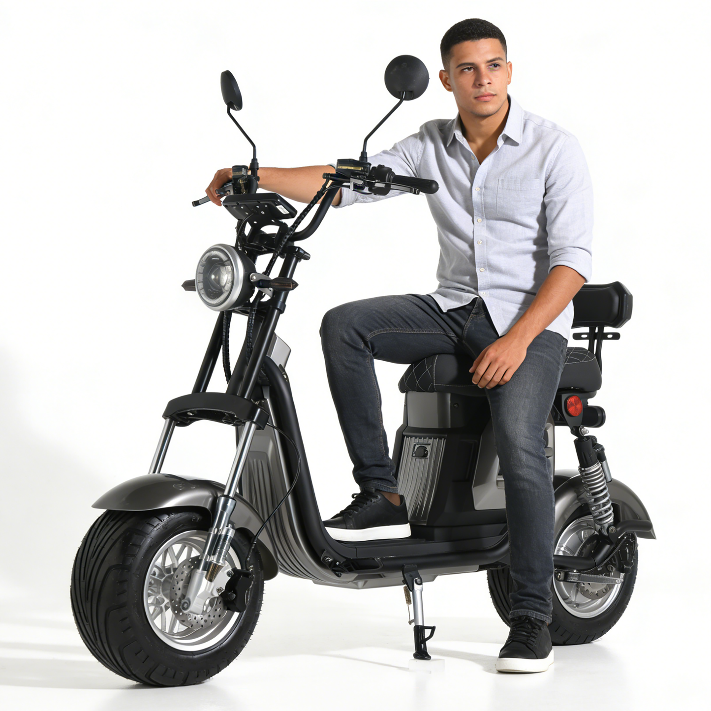 Scooter elétrica que atende às normas de trânsito brasileiras 32KM/H
