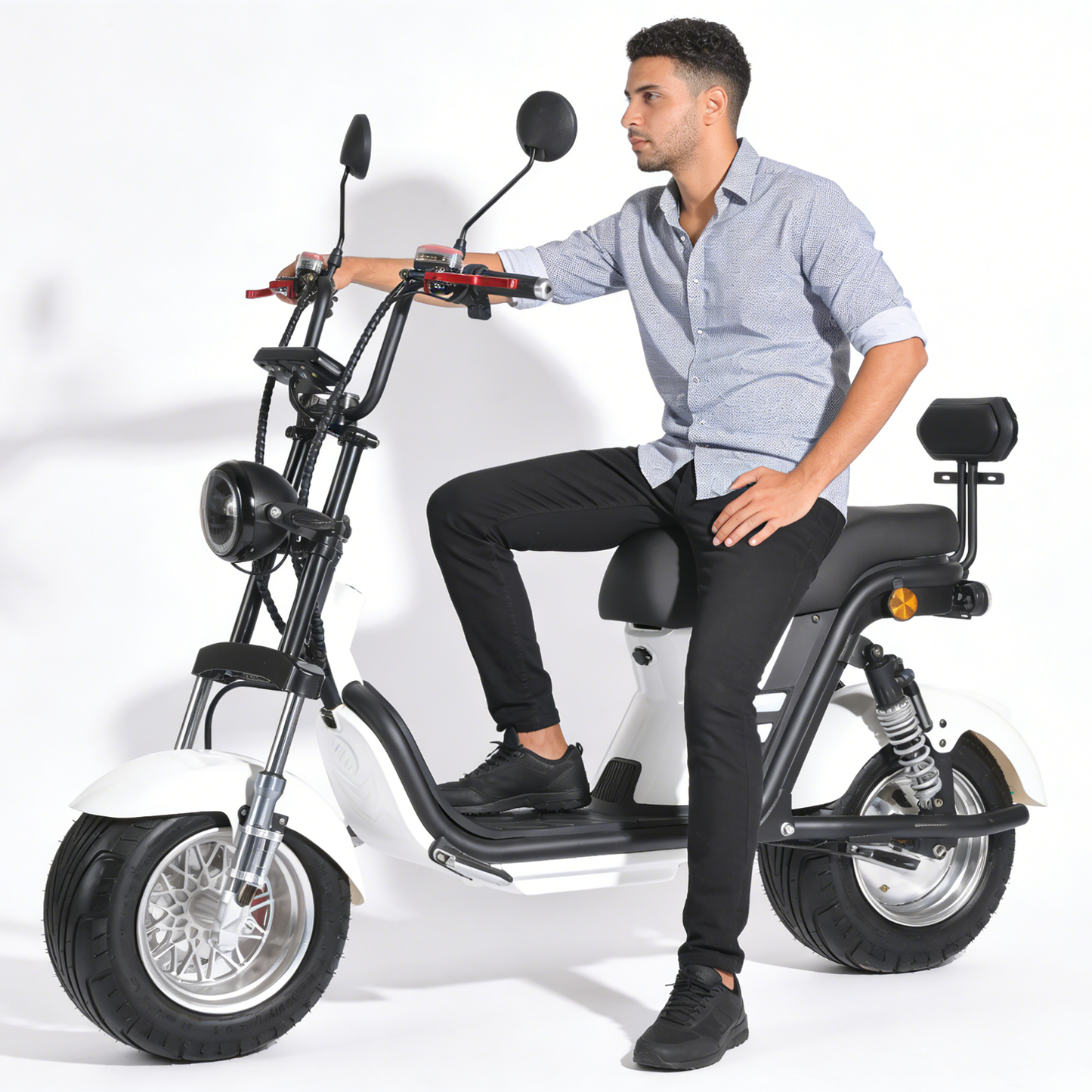 Motocicleta elétrica adequada para viajar adultos com uma quilômetro de 40-70KM citycoco