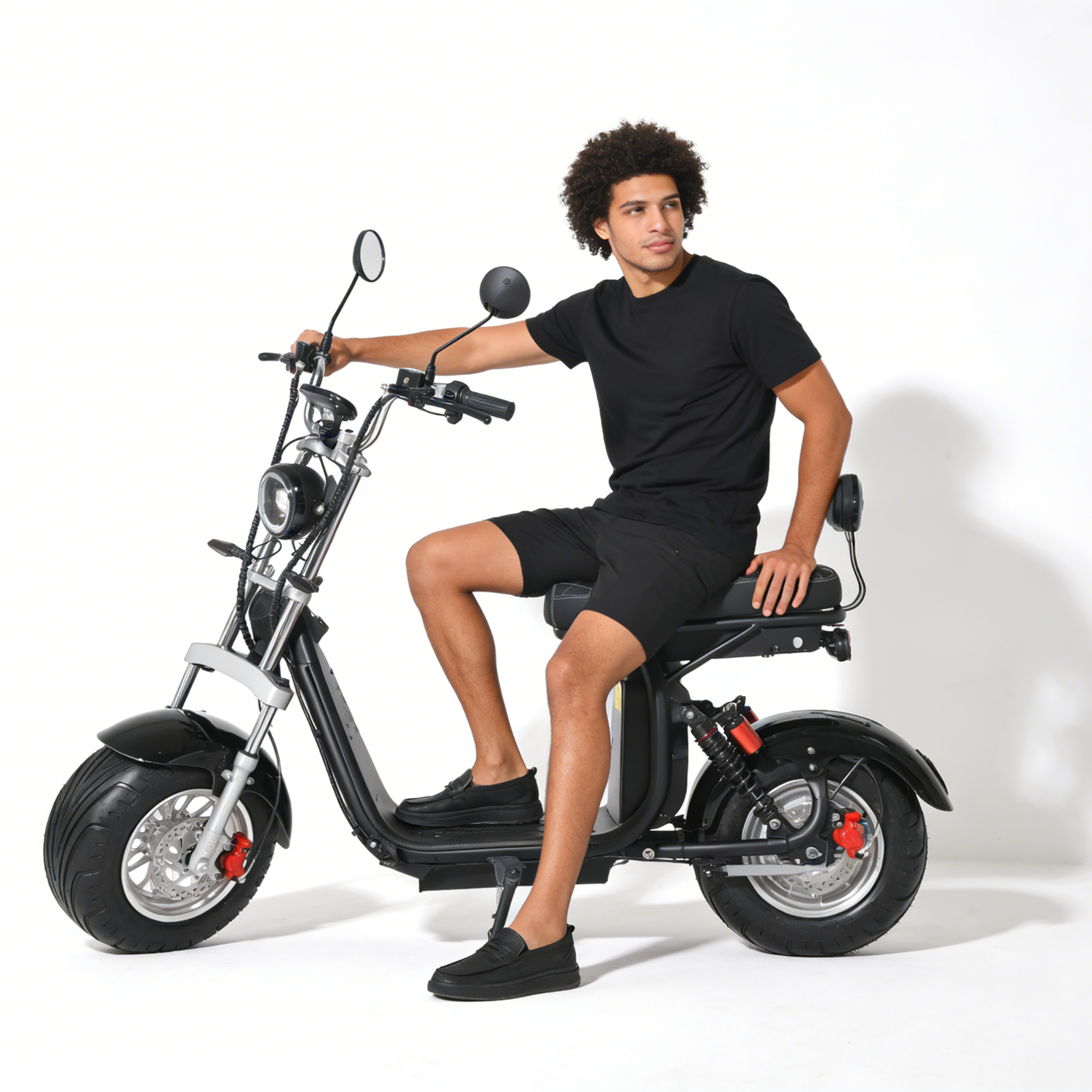 Citycoco electric scooter tem uma faixa de condução de 40-70 KM e uma velocidade de 32-50 KM/H